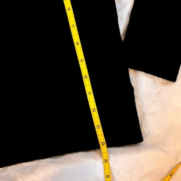 Lands End 💯 cashmere sweater  / black/  turtle neck / Medium - Picture 7 of 7